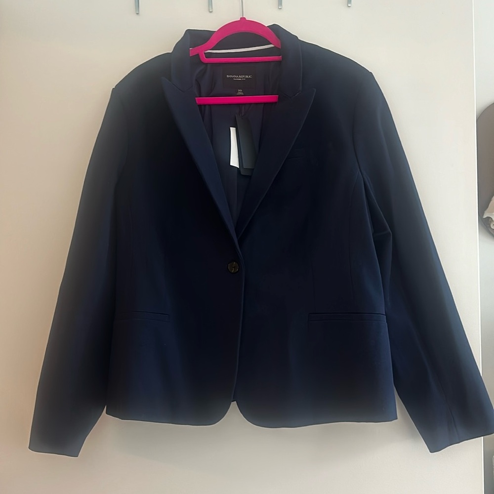 Navy Banana Republic Classic Fit Blazer - NWT